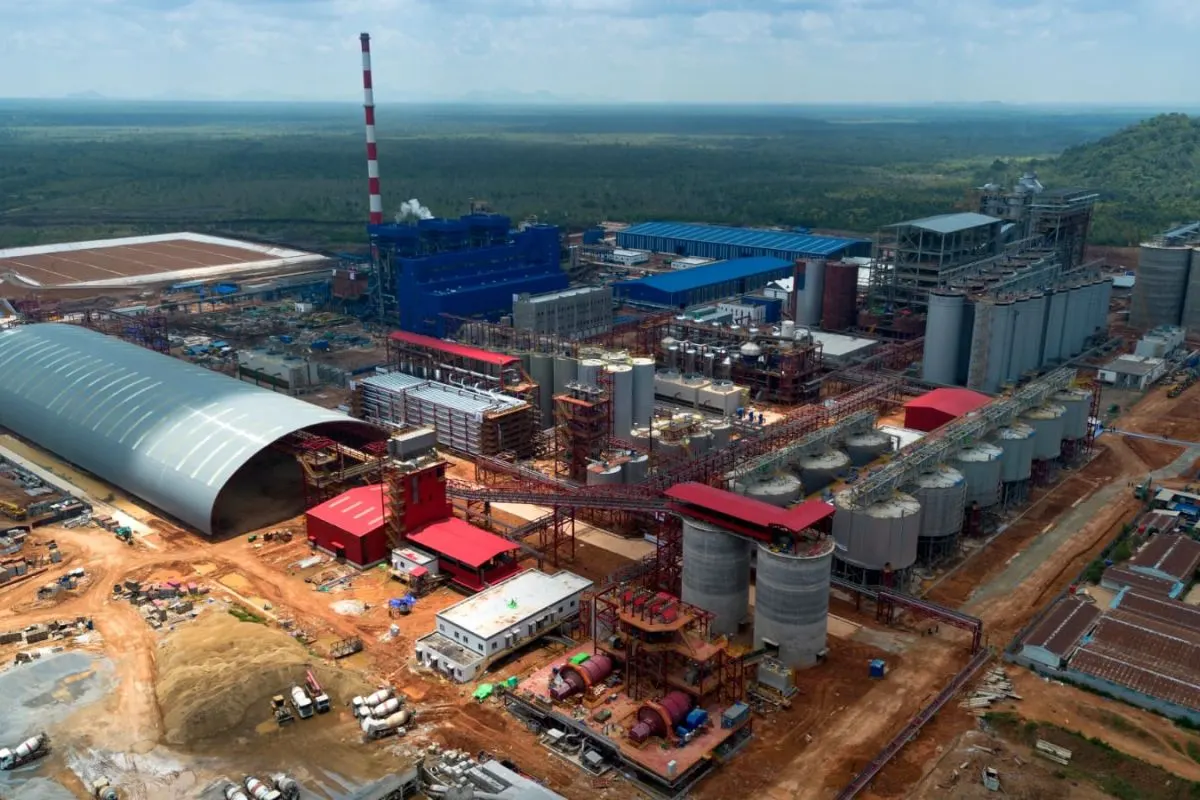 Holding Industri Pertambangan Indonesia MIND ID menegaskan komitmennya dalam mendukung transisi energi nasional melalui penguatan hilirisasi bauksit secara terintegrasi di dalam negeri