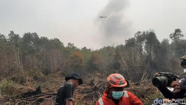 Pemerintah Siagakan Full Armadan 50 Helikopter Water Bombing untuk Penanganan Karhutla di 6 Provinsi